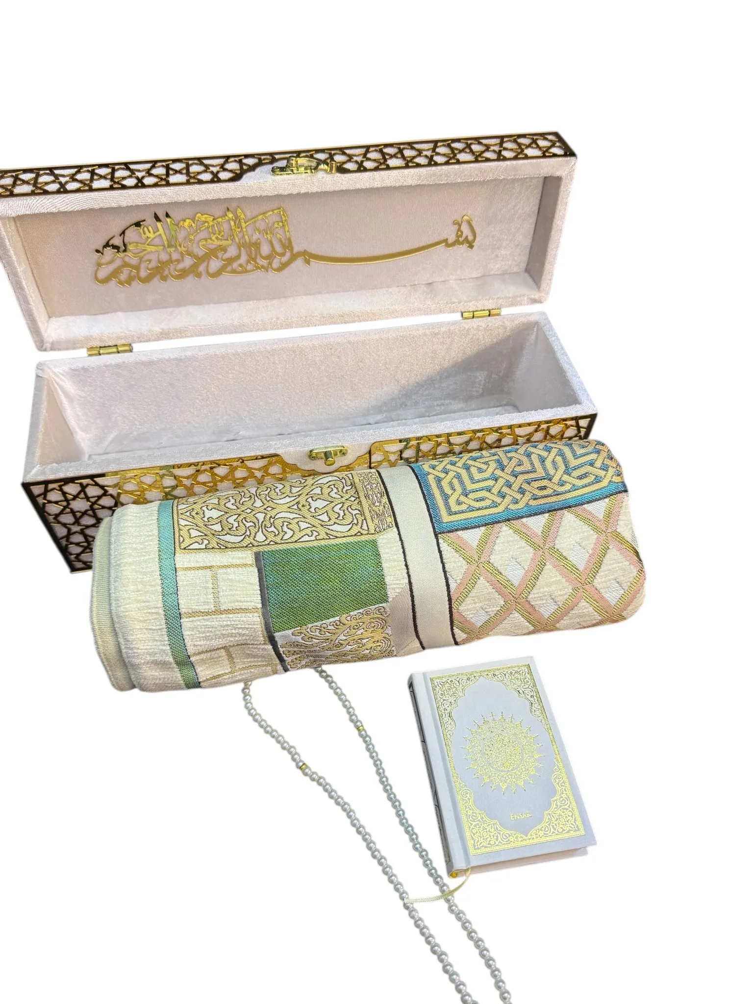 Samtbox mit Gebetsteppich, Gebetskette und großem Koran in grau/beige/gold