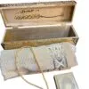 Samtbox mit Gebetsteppich, Gebetskette und großem Koran in beige/gold