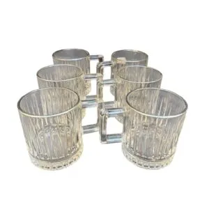 Tassen aus hellem Glas mit Silberrand und Riffeloptik